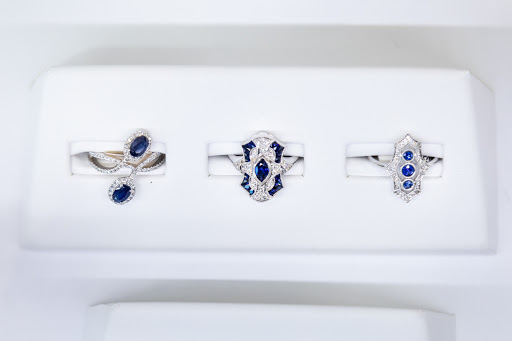 Jewelry Store «Johnston Jewelers», reviews and photos, 10401 Seminole Blvd, Largo, FL 33778, USA