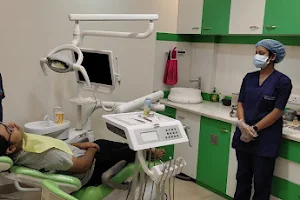 Apollo Dental Clinic Newtown | Best Oral Dentist Maxillofacial RCT Aligners & Dental implant in kolkata image