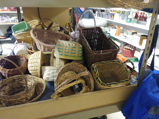 Thrift Store «Canby Kiwanis Thrift Shop», reviews and photos