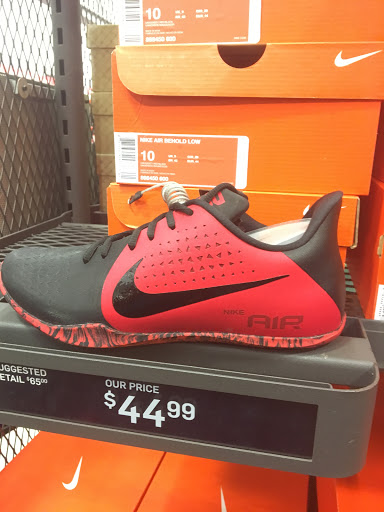 Sporting Goods Store «Nike Factory Store», reviews and photos, 20 Killingworth Tpke #155, Clinton, CT 06413, USA