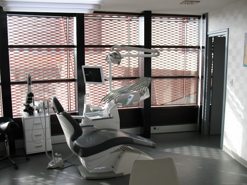 Dentiste : Docteur Bertrand Salembier à Dijon