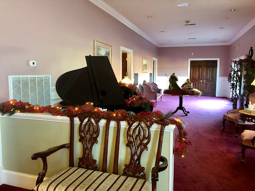 Funeral Home «Watson-North Funeral Home», reviews and photos, 405 Sharp Springs Rd, Winchester, TN 37398, USA