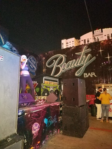 Bar «Beauty Bar Las Vegas», reviews and photos, 517 E Fremont St, Las Vegas, NV 89101, USA
