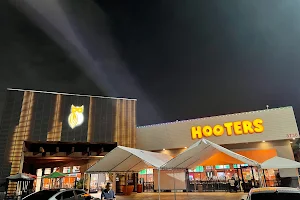 Hooters of Costa Mesa image