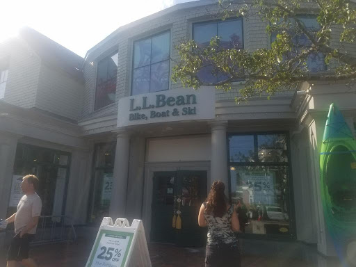 Clothing Store «L.L. Bean», reviews and photos, 95 Main St, Freeport, ME 04032, USA