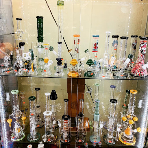 Tobacco Shop «Vape N Tobacco», reviews and photos, 58 East St, Plainville, CT 06062, USA