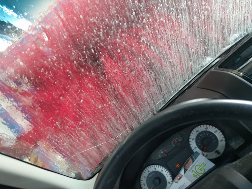 Car Wash «Breeze Thru Car Wash - Main St Longmont», reviews and photos, 2025 Main St, Longmont, CO 80501, USA