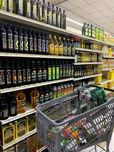 Supermarket «Fine Fare Supermarket», reviews and photos, 200 W Buttonwood St, Reading, PA 19601, USA