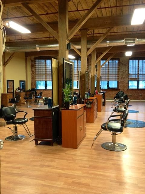 Salon Bei Capello 01527