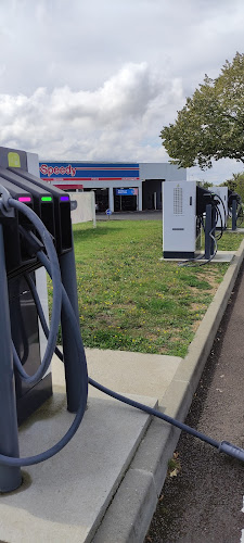 Borne de recharge de véhicules électriques E.Leclerc Charging Station Niort