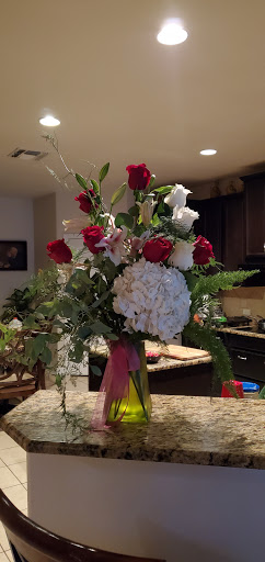 Florist «Petal Palace», reviews and photos, 15033 Nacogdoches Rd # 300, San Antonio, TX 78247, USA
