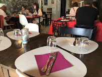 Atmosphère du Restaurant Café des Délices à Saint-Pierre - n°2