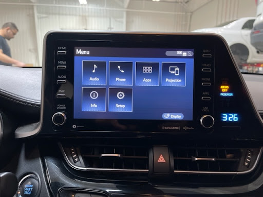 Toyota Dealer «Sunrise Toyota», reviews and photos, 3984 Sunrise Hwy, Oakdale, NY 11769, USA