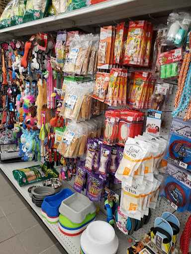 Thrift Store «Lake Hallie Goodwill Retail Store & Training Center», reviews and photos, 2759 S Prairie View Rd, Chippewa Falls, WI 54729, USA