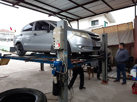 Taller mecánico oLubricentro Y Vulcanizacion aliniacion y balanceo