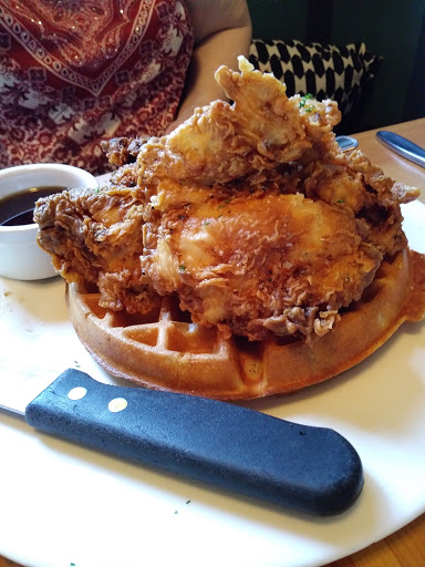 Gastropub «Red Door Lakeland», reviews and photos, 733 E Palmetto St, Lakeland, FL 33801, USA