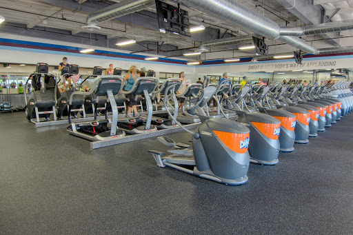 Crunch Fitness - Huntington Beach