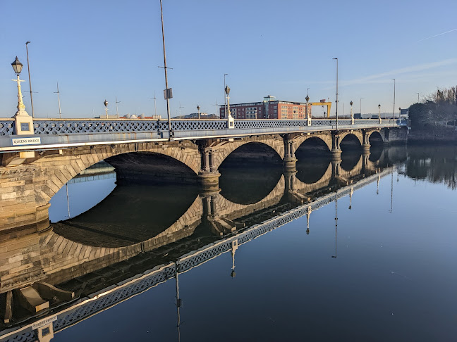 HandyPark - Queens Bridge - Belfast