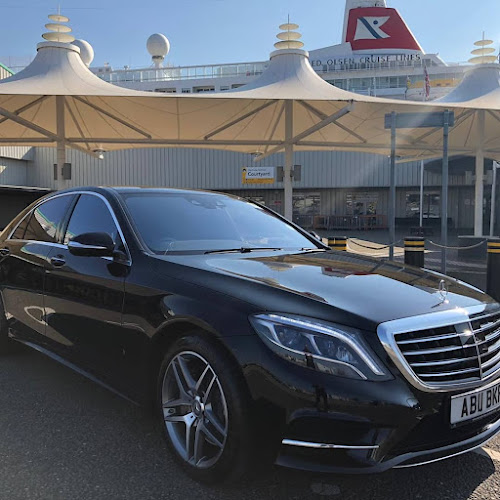 Air2Port Southampton Taxis Ltd - Airport transfers - Heathrow - Cruise transfers - Chauffeurs - local - long distance - Taxi service