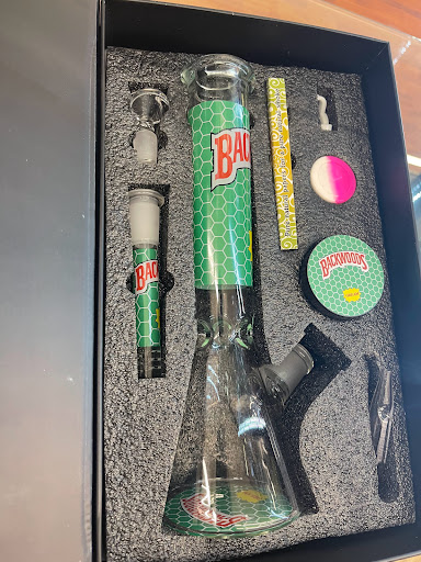 Vaporizer Store «Cigar n Vape Fairfax», reviews and photos, 11106 Lee Hwy, Fairfax, VA 22030, USA