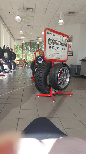 Tire Shop «Discount Tire Store - Jacksonville, FL», reviews and photos, 8080 Philips Hwy, Jacksonville, FL 32256, USA