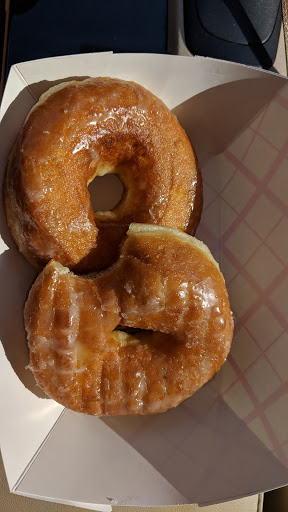 Donut Shop «Donut King», reviews and photos, 1660 Girod St, Mandeville, LA 70448, USA