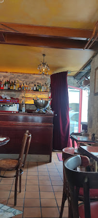 Atmosphère du Restaurant italien Le Petit Italien à Paris - n°13