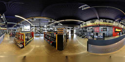 Truck Accessories Store «4 Wheel Parts Performance Center», reviews and photos, 550 W San Carlos St, San Jose, CA 95126, USA