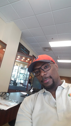 Shopping Mall «Pointe Plaza Shopping Center», reviews and photos, 19251 Mack Ave #90, Grosse Pointe Woods, MI 48236, USA