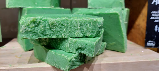 Cosmetics Store «Lush Cosmetics», reviews and photos, 1151 Galleria Blvd, Roseville, CA 95678, USA