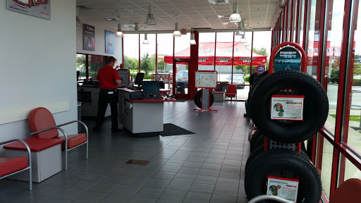 Tire Shop «Discount Tire Store - Lakeland, FL», reviews and photos, 6975 US Hwy 98 N, Lakeland, FL 33809, USA