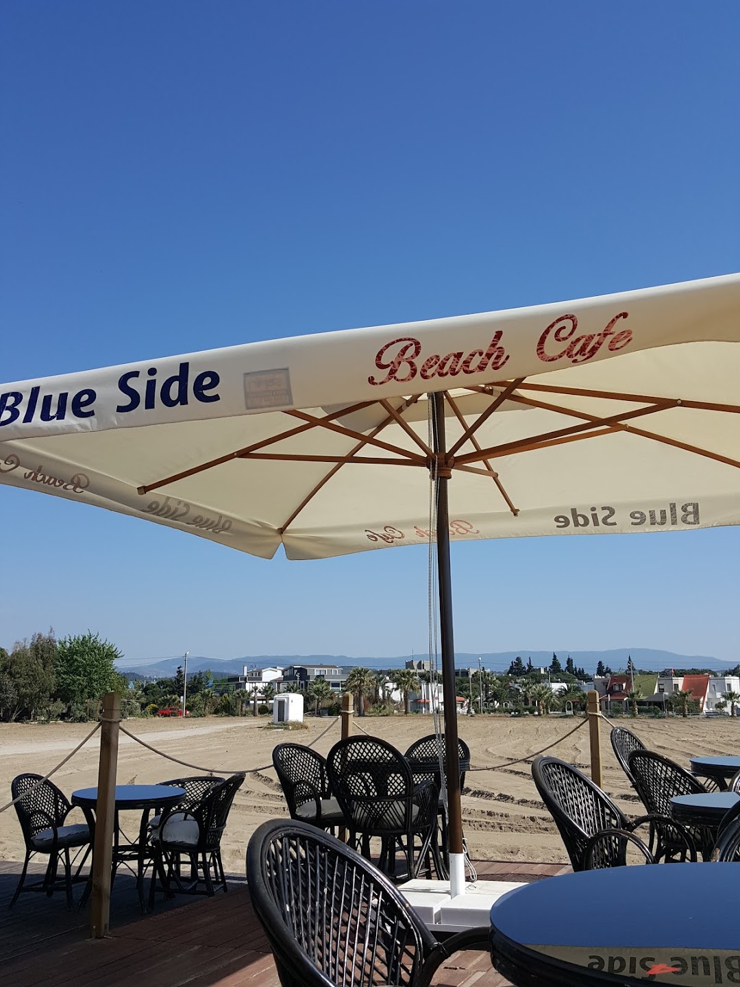 Blue Side Beach Cafe