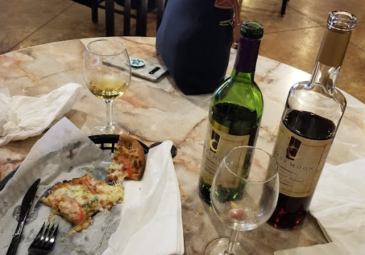 Winery «Paper Moon Vineyards», reviews and photos, 2008 State Rd, Vermilion, OH 44089, USA