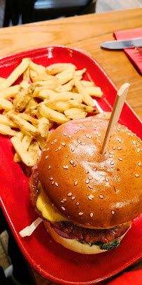 Hamburger du Restaurant L'Écurie à Paris - n°5