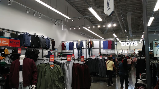 Clothing Store «Old Navy», reviews and photos, 3470 W Century Blvd, Inglewood, CA 90303, USA