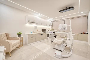 Core Dental Hub image