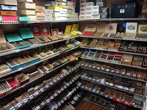 Cigar Shop «Big Apple Cigar & Pipe», reviews and photos, 955 W Broadway Ave, Forest Lake, MN 55025, USA