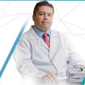 Dr. César Hernández Forero, Cirujano vascular