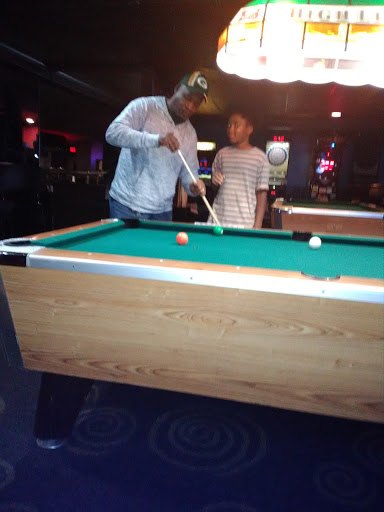 Bowling Alley «AMF Bowlero Lanes», reviews and photos, 11737 W Burleigh St, Wauwatosa, WI 53222, USA