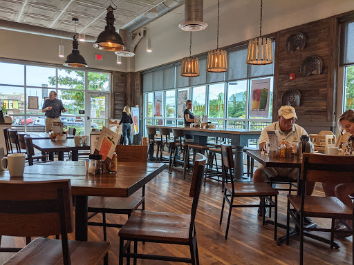 Shopping Mall «Mayfaire Town Center», reviews and photos, 6835 Conservation Way, Wilmington, NC 28405, USA