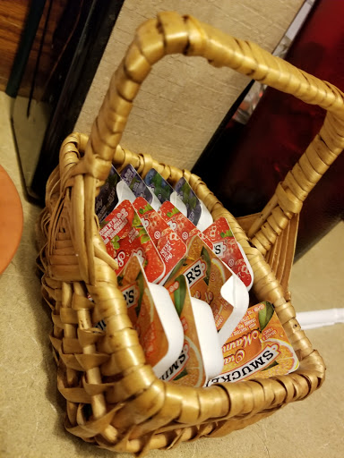 Ice Cream Shop «Yum Yum Tree», reviews and photos, 140 W Main St, Brighton, MI 48116, USA