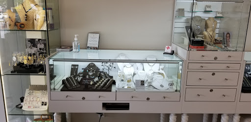 Jewelry Repair Service «The Jewelry Doctor», reviews and photos, 4376 Northlake Blvd, Palm Beach Gardens, FL 33410, USA