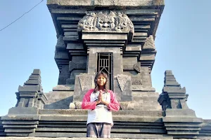 Monument of Border East Java and Central Java image