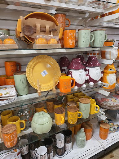 Furniture Store «HomeGoods», reviews and photos, 13580 SW 120th St, Miami, FL 33186, USA