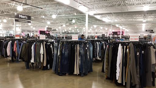Department Store «Saks OFF 5TH», reviews and photos, 1650 Premium Outlet Blvd #1600, Aurora, IL 60502, USA