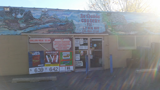 La Tienda Grocery, 915 Lynn Ave, Bethlehem, PA 18015, USA, 