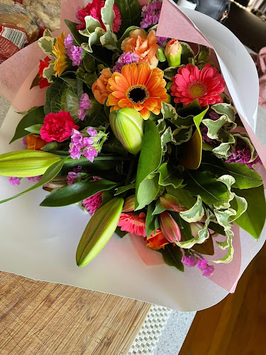 Reviews of Flowers on Cashmere Christchurch Florist in Christchurch - Florist