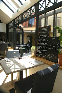 Atmosphère du Restaurant français À Table Chez Eric Leautey à Thoiry - n°15