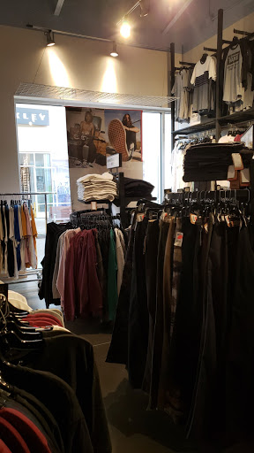 Shoe Store «Vans», reviews and photos, 10600 Quil Ceda Blvd #0660, Tulalip, WA 98271, USA