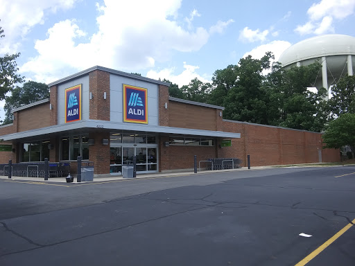 Supermarket «ALDI», reviews and photos, 4222 W Gate City Blvd, Greensboro, NC 27407, USA